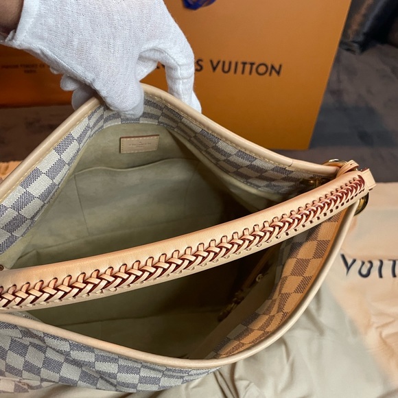 LOUIS VUITTON
DAMIER AZUR ARTSY MM - Brand New Never Used - Picture 8 of 16